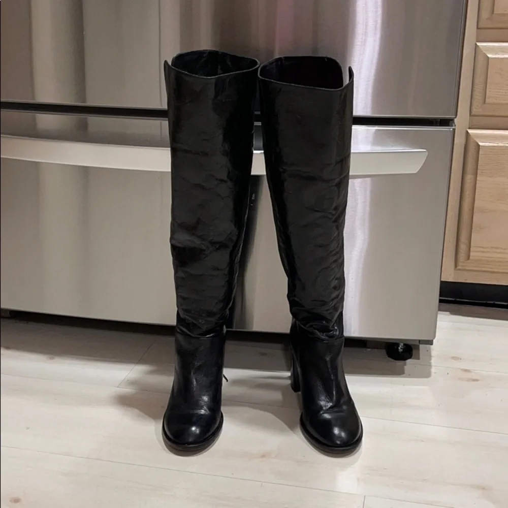 TOP SHOP OVER THE KNEE BLACK LEATHER HEELED BOOTS